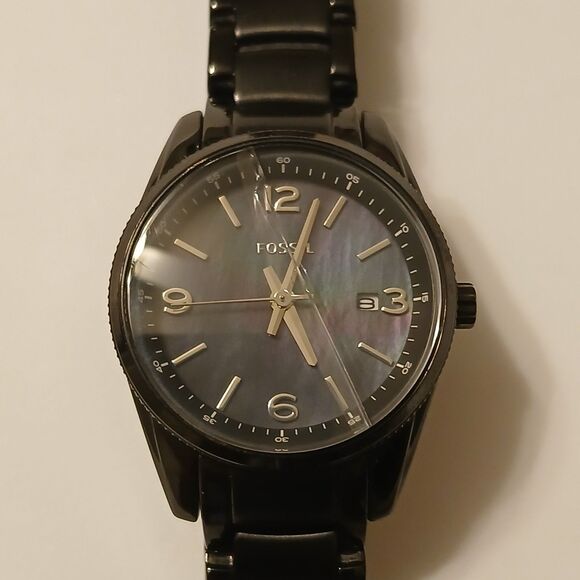 Fossil Women's MOP Dial Black Stainless Steel Analog 5 ATM Watch BQ1123 - Picture 2 of 11